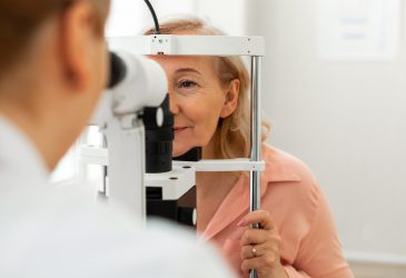 Kontrola stanu oka – kiedy należy ją wykonać